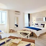 Old Town Splendid Apartments By Irundo